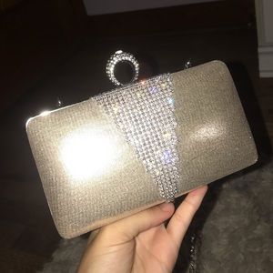 Prom shoulder bag/clutch with detachable chain